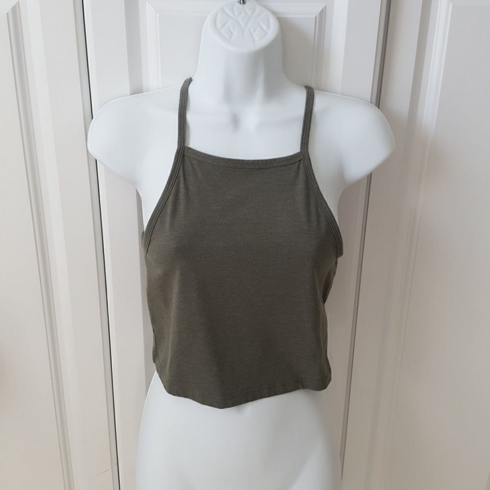 Camo-green crop 